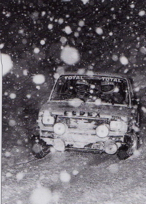Bernard Dongues - Didier Vignon
48º Rallye Automobile de Monte-Carlo 1980. Fiat 127. Abandonó por el embrague.

Del 19 al 25 de Enero, Monte-Carlo.
Superficie: asfalto - nieve.

El Rally tenia un total de 3063.30 km de los que 695.30 km divididos en 33 tramos eran especiales, (4 de ellas fueron canceladas SS17 Pont du Fosse - Romette de 21 Km, SS20 Col du Corobin de 15 Km, SS32 Pont des Miolans - St Auban 2 de 24 Km y SS33 Roquesteron - Boyon 3 de 18 Km).

Se inscribieron 255 equipos, tomaron la salida 237, finalizaron 88.@
Palabras clave: Fiat;Montecarlo;1980;nieve