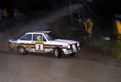 Ari Vatanen - David Richards
31º 1000 Lakes Rally 1981. Ford Escort RS 1800 MKII (DKP 191T). Clasificado 1º.

Del 28 al 30 de Agosto, Jyväskylä, Finlandia.
Superficie: tierra - tierra.

El Rally tenia un total de 1418.89 km de los que 453.09 km divididos en 48 tramos eran especiales, (2 de ellas fueron canceladas SS11 y SS37 Ristijarvi de 13.20 Km).

Se inscribieron 152 equipos, tomaron la salida 146, finalizaron 66.@
Palabras clave: ;Ford;Escort;MKII;Finlandia;1981