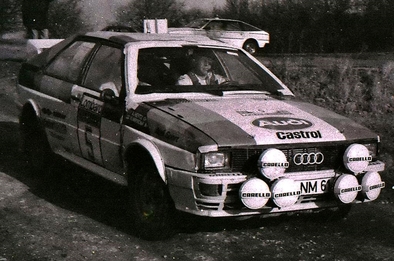 Hannu Mikkola - Arne Hertz
30º Lombard RAC Rally 1981. Audi Quattro. Clasificado 1º.
El Rally tenia un total de 2720 km de los que 722 km divididos en 65 tramos, eran especiales.
Se inscribieron 154 equipos, tomaron la salida 151, finalizaron 54.@
Palabras clave: ;Audi;Quattro;Gran_Bretaña;1981;RAC_Rally
