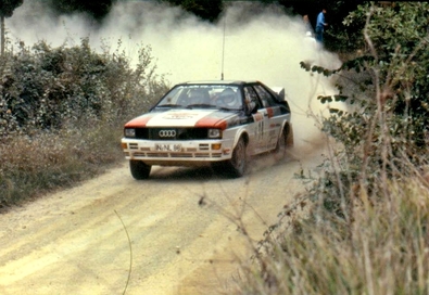 Michèle Mouton - Fabrizia Pons
23º Rally de Sanremo 1981. Audi Quattro (IN-NL 88). Clasificada 1ª.

Era la primera vez que una mujer ganaba una prueba del Mundial de Rallyes.... GRANDE MICHELE Y FABRIZIA !!!!

Del 5 y el 10 de Octubre, Sanremo, Italia.
Superficie: asfalto - tierra.

El Rally tenia un total de 2847 km de los que 751 km divididos en 61 tramos eran especiales, (2 de ellas fueron canceladas SS51 y SS56 San Romolo).

Tomaron la salida 63 equipos, finalizaron 27.
@
Palabras clave: Michele_Mouton;Audi;Quattro;Sanremo;1981;Mujeres;Womens