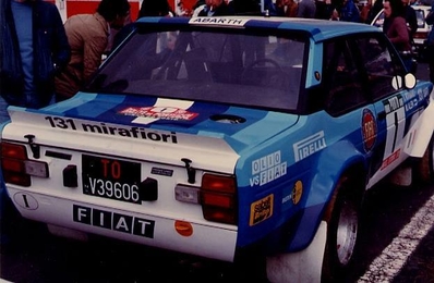 Markku Alén - Ilkka Kivimaki
15º Rallye de Portugal - Vinho do Porto 1981. Fiat 131 Abarth (TO V39606). Clasificado 1º.

Del 4 al 7 de Marzo, Estoril, Cascais, Lisboa, Portugal.
Superficie: asfalto - tierra.

El Rally tenia un total de 2571.00 km de los que 678.00 km divididos en 46 tramos eran especiales.

Se inscribieron 110 equipos, tomaron la salida 95, finalizaron 24.@
Palabras clave: Markku_Alen;Fiat;Abarth;Portugal;1981