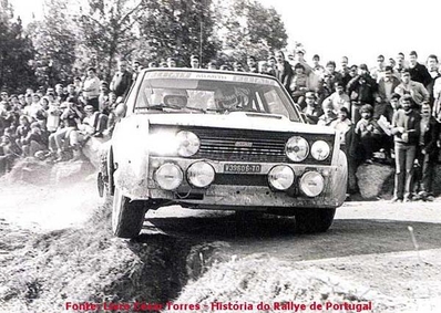 Markku Alén - Ilkka Kivimaki
15º Rallye de Portugal - Vinho do Porto 1981. Fiat 131 Abarth (TO V39606). Clasificado 1º.

Del 4 al 7 de Marzo, Estoril, Cascais, Lisboa, Portugal.
Superficie: asfalto - tierra.

El Rally tenia un total de 2571.00 km de los que 678.00 km divididos en 46 tramos eran especiales.

Se inscribieron 110 equipos, tomaron la salida 95, finalizaron 24.@
Palabras clave: Markku_Alen;Fiat;Abarth;Portugal;1981
