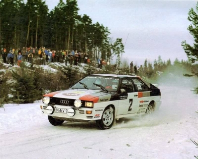 Hannu Mikkola - Arne Hertz
31º International Suecia Rally 1981. Audi Quattro (IN-NV 90). Clasificado 1º.

Dominaron el Rally desde el principio hasta el final. Hicieron el mejor tiempo "scrath" en las 25 especiales de las que constaba la prueba.

Del 13 al 15 de Febrero, Suecia.
Superficie: nieve - hielo.

El Rally tenia un total de 1368.00 km de los que 369.00 km divididos en 25 tramos eran especiales.

Tomaron la salida 116 equipos, finalizaron 73.@
Palabras clave: ;Audi;Quattro;nieve;Suecia;1981