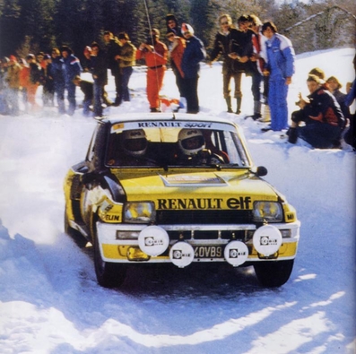 Jean Ragnotti - Jean-Marc Andrie 
49º Rallye Automobile de Monte-Carlo 1981. Renault 5 Turbo (440 VB 91). Clasificado 1º.
Renault Elf

Jean Ragnotti y Jean-Luc Thérier lucharon durante toda la prueba para mantenerse en la primera posición, hasta que en el primer tramo de la última etapa, SS25 Moulinet - La Bollène 2 (Turini) de 22.00 km, y durante su descenso, unos energúmenos tiraron nieve en una de las curvas justo antes del paso del Porsche 911 SC (4769 RP 34) de Jean-Luc Thérier, saliéndose éste de pista y perdiendo mucho tiempo para volver a ella, quedando al final de la prueba en 95º lugar.

Del 24 al 30 de Enero, Monte-Carlo.
Superficie: asfalto - nieve.

El Rally tenia un total de 3930.00 km de los que 750.00 km divididos en 32 tramos eran especiales.

Se inscribieron 274 equipos, tomaron la salida 263, finalizaron 133.@
Palabras clave: Renault;turbo;Montecarlo;nieve;1981;nieve