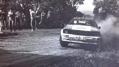 Michèle Mouton - Fabrizia Pons
23º Rally de Sanremo 1981. Audi Quattro (IN-NL 88). Clasificada 1ª.

Era la primera vez que una mujer ganaba una prueba del Mundial de Rallyes.... GRANDE MICHELE Y FABRIZIA !!!!

Del 5 y el 10 de Octubre, Sanremo, Italia.
Superficie: asfalto - tierra.

El Rally tenia un total de 2847 km de los que 751 km divididos en 61 tramos eran especiales, (2 de ellas fueron canceladas SS51 y SS56 San Romolo).

Tomaron la salida 63 equipos, finalizaron 27.
@
Palabras clave: Michele_Mouton;Audi;Quattro;Sanremo;1981;Mujeres;Womens
