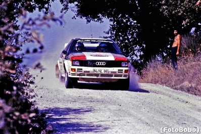Michèle Mouton - Fabrizia Pons
23º Rally de Sanremo 1981. Audi Quattro (IN-NL 88). Clasificada 1ª.

Era la primera vez que una mujer ganaba una prueba del Mundial de Rallyes.... GRANDE MICHELE Y FABRIZIA !!!!

Del 5 y el 10 de Octubre, Sanremo, Italia.
Superficie: asfalto - tierra.

El Rally tenia un total de 2847 km de los que 751 km divididos en 61 tramos eran especiales, (2 de ellas fueron canceladas SS51 y SS56 San Romolo).

Tomaron la salida 63 equipos, finalizaron 27.

© Alberto Anam
@
Palabras clave: Michele_Mouton;Audi;Quattro;Sanremo;1981;Mujeres;Womens