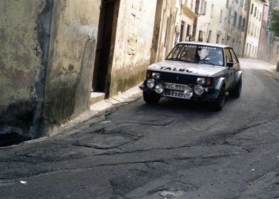 Guy Fréquelin - Jean Todt
25º Tour de Corse - Rallye de France 1981. Talbot Sunbeam Lotus (PVC 999W). Clasificado 2º.

Del 30 de Abril al 2 de Mayo, Ajaccio.
Superficie: asfalto.

El Rally tenia un total de 1613 km de los que 1144 km divididos en 24 tramos eran especiales.

Se inscribieron 126 equipos, tomaron la salida 120, finalizaron 42.@
Palabras clave: ;Jean_Todt;Talbot;Sunbeam;Lotus;Corcega;Corse;1981