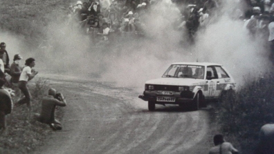 Henri Toivonen - Fred Gallagher
23º Rallye Sanremo 1981. Talbot Sunbeam Lotus (NVC 777W). Clasificado 2º.

Del 5 al 10 de Octubre, Sanremo, Imperia, Liguria, Italia.
Superficie: asfalto - tierra.

El Rally tenia un total de 2792.00 km de los que 751.06 km divididos en 61 tramos eran especiales, (2 de ellas fueron canceladas SS51 Upega de 12.35 km y SS56 San Romolo de 34.95 km).

Tomaron la salida 63 equipos, finalizaron 27.@
Palabras clave: Henri_Toivonen;Talbot;Sunbeam;Lotus;Sanremo;1981