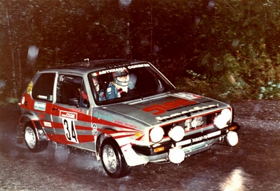 Massimo Fasana - Laura Guasco
2º Rally della Lanterna 1981. Volkswagen Golf GTi. Clasificado 2º.
Del 2 de Octubre al 4 de Octubre (Genova)
Superficie: asfalto.
COPYRIGHT eWRC.@
Palabras clave: Volkswagen;Golf;GTi;Lanterna;Genova;1981