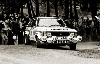 Henri Toivonen - Fred Gallagher
15º Rallye de Portugal Vinho do Porto 1981. Talbot Sunbeam Lotus (NVC 444W). Clasificado 2º.

Del 4 al 7 de Marzo, Estoril, Cascais, Lisboa, Portugal.
Superficie: asfalto - tierra.

El Rally tenia un total de 2571.00 km de los que 678.00 km divididos en 46 tramos eran especiales.

Se inscribieron 110 equipos, tomaron la salida 95, finalizaron 24.@
Palabras clave: Henri_Toivonen;Talbot;Sunbeam;Lotus;Portugal;1981