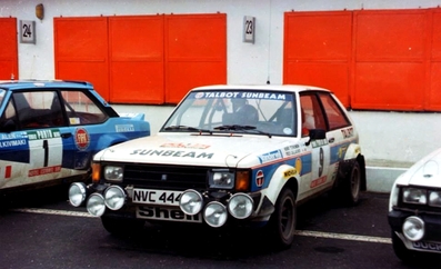 Henri Toivonen - Fred Gallagher
15º Rallye de Portugal Vinho do Porto 1981. Talbot Sunbeam Lotus (NVC 444W). Clasificado 2º.

Del 4 al 7 de Marzo, Estoril, Cascais, Lisboa, Portugal.
Superficie: asfalto - tierra.

El Rally tenia un total de 2571.00 km de los que 678.00 km divididos en 46 tramos eran especiales.

Se inscribieron 110 equipos, tomaron la salida 95, finalizaron 24.@
Palabras clave: Henri_Toivonen;Talbot;Sunbeam;Lotus;Portugal;1981