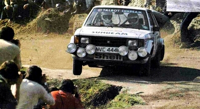 Henri Toivonen - Fred Gallagher
15º Rallye de Portugal Vinho do Porto 1981. Talbot Sunbeam Lotus (NVC 444W). Clasificado 2º.

Del 4 al 7 de Marzo, Estoril, Cascais, Lisboa, Portugal.
Superficie: asfalto - tierra.

El Rally tenia un total de 2571.00 km de los que 678.00 km divididos en 46 tramos eran especiales.

Se inscribieron 110 equipos, tomaron la salida 95, finalizaron 24.@
Palabras clave: Henri_Toivonen;Talbot;Sunbeam;Lotus;Portugal;1981