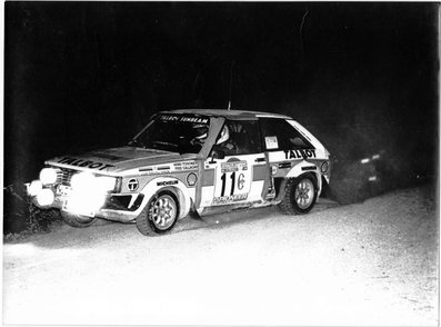 Henri Toivonen - Fred Gallagher
23º Rallye Sanremo 1981. Talbot Sunbeam Lotus (NVC 777W). Clasificado 2º.

Del 5 al 10 de Octubre, Sanremo, Imperia, Liguria, Italia.
Superficie: asfalto - tierra.

El Rally tenia un total de 2792.00 km de los que 751.06 km divididos en 61 tramos eran especiales, (2 de ellas fueron canceladas SS51 Upega de 12.35 km y SS56 San Romolo de 34.95 km).

Tomaron la salida 63 equipos, finalizaron 27.@
Palabras clave: Henri_Toivonen;Fred_Gallagher;Talbot;Sunbeam;Lotus;Sanremo;1981