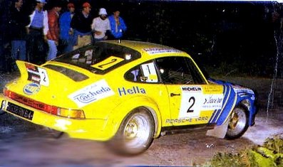 Benigno (Beny) Fernández - José Luis Sala
18º Rally Principe de Asturias 1981. Porsche 911 SC (9938 RN 64). Clasificado 2º a 4 segundos de Genito Ortiz - Susi Cabal que estrenaban su Renault 5 Turbo.

El Rally tenia un total de 812 kms de los que 232 Km divididos en 16 tramos eran especiales.

Tramos:
Collado de Arnicio, La Campa, La Encrucijada, Faya, Miravalles, Fito, Moandi, La Estrecha,(todos a dos pasadas menos Encrucijada a tres y La Campa a una).

Se inscribieron 70 equipos, tomaron la salida 50, finalizaron 23.

Salieron de Renault Gascón.
700.000 pts en premios.
@
Palabras clave: Beny_Fernandez;Jose_Luis_Sala;Asturias;Porsche;1981