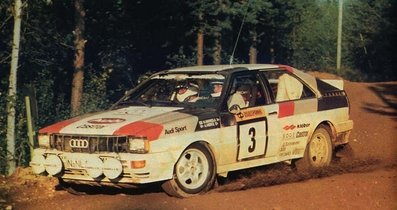 Hannu Mikkola - Arne Hertz
31º 1000 Lakes Rally 1981. Audi Quattro (IN-NL 88). Clasificado 3º.
Del 28 al 30 de Agosto, Jyväskylä, Finlandia.
Superficie: tierra / grava.
El Rally tenia un total de 1418.89 km de los que 453.09 km divididos en 48 tramos eran especiales, (2 de ellas fueron canceladas SS11 y SS37 Ristijarvi de 13.20 Km).
Se inscribieron 152 equipos, tomaron la salida 146, finalizaron 66.@
Palabras clave: Hannu_Mikkola;Audi;Quattro;Finlandia;1981