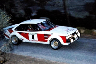 Bjorn Waldegard - Hans Thorszelius
15º Rallye de Portugal Vinho do Porto 1981. Toyota Celica. Clasificado 3º.
El Rally tenia un total de 2571 km, de los que 681 km divididos en 46 tramos eran especiales.
Se inscribieron 110 equipos, tomaron la salida 95, finalizaron 24.@
Palabras clave: ;Toyota;Celica;Portugal;1981