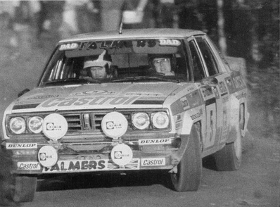 Timo Salonen - Seppo Harjanne
31º 1000 Lakes Rally 1981. Datsun Violet GT (TKS57NI444). Clasificado 4º.

Del 28 al 30 de Agosto, Jyväskylä, Finlandia.
Superficie: tierra.

El Rally tenia un total de 1418.89 km de los que 453.09 km divididos en 48 tramos eran especiales, (2 de ellas fueron canceladas SS11 y SS37 Ristijarvi de 13.20 Km).

Se inscribieron 152 equipos, tomaron la salida 146, finalizaron 66.@
Palabras clave: Timo_Salonen;Datsun;Violet;Finlandia;1981