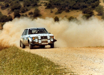 Guy Fréquelin - Jean Todt
28º Acropolis Rally 1981. Talbot Sunbeam Lotus (KDU 111V). Clasificado 4º.

Del 1 al 4 de Junio, Atenas - Piraeus, Grecia.
Superficie: tierra.

El Rally tenia un total de 2506 km de los que 995.59 km  divididos en 57 tramos eran especiales (2 de ellas fueron canceladas SS4 New Prodromos de 33 Km y SS35 Mandra de 7.90 Km).

Tomaron la salida 133 equipos, finalizaron 22.@
Palabras clave: ;Jean_Todt;Talbot;Sunbeam;Lotus;Acropolis;Grecia;1981