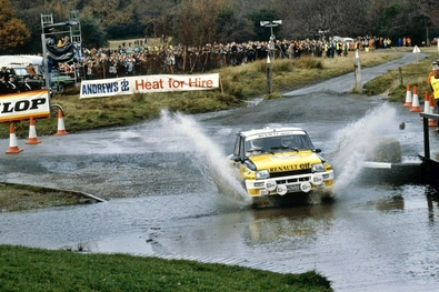 Jean Ragnotti - Martin Holmes
30º Lombard RAC Rally 1981. Renault 5 Turbo (440 VB 91). Clasificado 5º.

Del 22 al 24 de Noviembre, Chester, Cheshire, Inglaterra.
Superficie: asfalto - tierra.

El Rally tenia un total de 2720.00 km de los que 722.00 km divididos en 65 tramos eran especiales.

Se inscribieron 154 equipos, tomaron la salida 151, finalizaron 54.@
Palabras clave: ;Renault;Turbo;Gran_Bretaña;RAC_Rally;1981