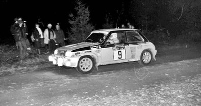 Jean Ragnotti - Martin Holmes
30º Lombard RAC Rally 1981. Renault 5 Turbo (440 VB 91). Clasificado 5º.

Del 22 al 24 de Noviembre, Chester, Cheshire, Inglaterra.
Superficie: asfalto - tierra.

El Rally tenia un total de 2720.00 km de los que 722.00 km divididos en 65 tramos eran especiales.

Se inscribieron 154 equipos, tomaron la salida 151, finalizaron 54.@
Palabras clave: ;Renault;Turbo;Gran_Bretaña;RAC_Rally;1981