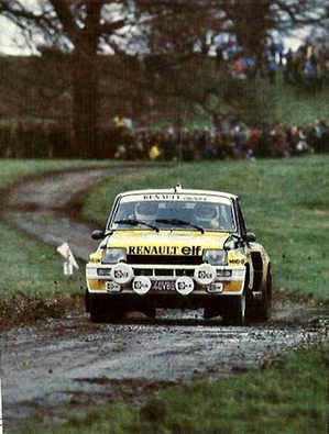 Jean Ragnotti - Martin Holmes
30º Lombard RAC Rally 1981. Renault 5 Turbo (440 VB 91). Clasificado 5º.

Del 22 al 24 de Noviembre, Chester, Cheshire, Inglaterra.
Superficie: asfalto - tierra.

El Rally tenia un total de 2720.00 km de los que 722.00 km divididos en 65 tramos eran especiales.

Se inscribieron 154 equipos, tomaron la salida 151, finalizaron 54.@
Palabras clave: ;Renault;Turbo;Gran_Bretaña;RAC_Rally;1981