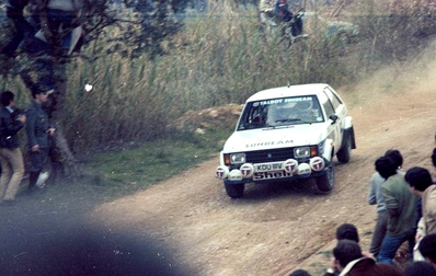 Guy Fréquelin - Jean Todt
15º Rally de Portugal 1981. Talbot Sunbeam Lotus (KDU 111V). Clasificado 6º.

Del 4 al 7 de Marzo, Estoril, Cascais, Lisboa, Portugal.
Superficie: asfalto - tierra.

El Rally tenia un total de 2571.00 km de los que 678.00 km divididos en 46 tramos eran especiales.

Se inscribieron 110 equipos, tomaron la salida 95, finalizaron 24.@
Palabras clave: ;Talbot;Sunbeam;Lotus;Portugal;1981
