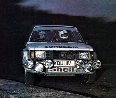 Guy Fréquelin - Jean Todt
15º Rally de Portugal 1981. Talbot Sunbeam Lotus (KDU 111V). Clasificado 6º.

Del 4 al 7 de Marzo, Estoril, Cascais, Lisboa, Portugal.
Superficie: asfalto - tierra.

El Rally tenia un total de 2571.00 km de los que 678.00 km divididos en 46 tramos eran especiales.

Se inscribieron 110 equipos, tomaron la salida 95, finalizaron 24.@
Palabras clave: ;Talbot;Sunbeam;Lotus;Portugal;1981