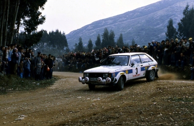 Guy Fréquelin - Jean Todt
15º Rallye de Portugal - Vinho do Porto 1981. Talbot Sunbeam Lotus (KDU 111V). Clasificado 6º.
Talbot Sport

Del 4 al 7 de Marzo, Estoril, Cascais, Lisboa, Portugal.
Superficie: asfalto - tierra.

El Rally tenia un total de 2571.00 km de los que 678.00 km divididos en 46 tramos eran especiales.

Se inscribieron 110 equipos, tomaron la salida 95, finalizaron 24.@
Palabras clave: Talbot;Sunbeam;Lotus;Portugal;1981