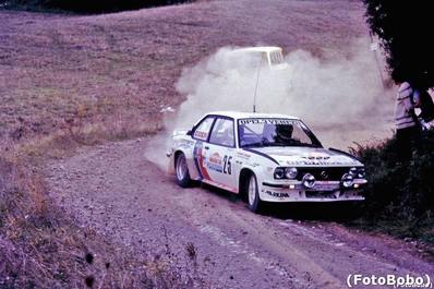 Miki Biasion - Tiziano Siviero
23º Rallye Sanremo 1981. Opel Ascona 400. Clasificado 6º.

Del 5 al 10 de Octubre, Sanremo, Italia.
Superficie: asfalto - tierra.

El Rally tenia un total de 2847.00 km de los que 751.06 km divididos en 61 tramos eran especiales, (2 de ellas fueron canceladas SS51 Upega de 12.35 km y SS56 San Romolo de 34.95 km).

Tomaron la salida 63 equipos, finalizaron 27.

© Alberto Anam
@@
Palabras clave: Miki_Biasion;Sanremo;Opel;Ascona;1981