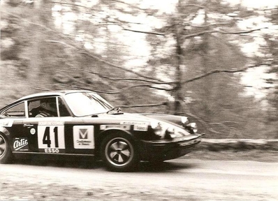 Gerard Swaton - Bernard Cordesse
25º Tour de Corse - Rallye de France 1981. Porsche 911 SC (1068 FG 13). Clasificado 8º.

Del 30 de Abril al 2 de Mayo, Ajaccio.
Superficie: asfalto.

El Rally tenia un total de 1613 km de los que 1144 km divididos en 24 tramos eran especiales.

Se inscribieron 126 equipos, tomaron la salida 120, finalizaron 42.@
Palabras clave: Porsche;Corse;Corcega;1981