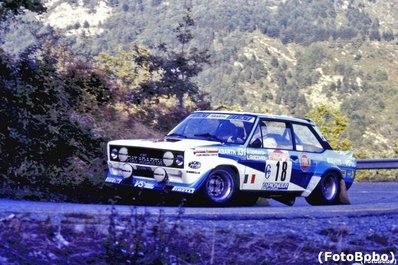 Dario Cerrato - Luciano Guizzardi
23º Rallye Sanremo 1981. Fiat 131 Abarth (TO-92359T). Clasificado 8º.

Del 5 al 10 de Octubre, Sanremo, Liguria, Imperia, Italia.
Superficie: asfalto - tierra.

El Rally tenia un total de 2847.00 km de los que 751.06 km divididos en 61 tramos eran especiales, (2 de ellas fueron canceladas SS51 Upega de 12.35 km y SS56 San Romolo de 34.95 km).

Tomaron la salida 63 equipos, finalizaron 27.

© Alberto Anam
@
Palabras clave: Dario_Cerrato;Fiat;Abarth;Sanremo;1981