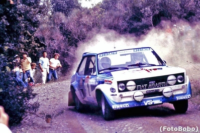 Markku Alén - Ilkka Kivimäki
23º Rallye Sanremo 1981. Fiat 131 Abarth (TO R92449). Clasificado 9º.

Del 5 al 10 de Octubre, Sanremo, Liguria, Imperia, Italia.
Superficie: asfalto - tierra.

El Rally tenia un total de 2847.00 km de los que 751.06 km divididos en 61 tramos eran especiales, (2 de ellas fueron canceladas SS51 Upega de 12.35 km y SS56 San Romolo de 34.95 km).

Tomaron la salida 63 equipos, finalizaron 27.

© Alberto Anam
@
Palabras clave: Markku_Alen;Fiat;Abarth;Sanremo;1981