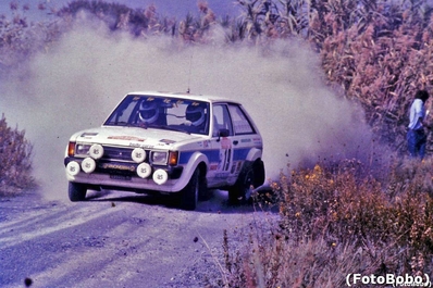 Federico Ormezzano - Claudio Berro
23º Rally de Sanremo 1981. Talbot Sunbeam Lotus. Clasificado 10º.

Del 5 al 10 de Octubre, Sanremo, Liguria, Imperia, Italia.
Superficie: asfalto - tierra.

El Rally tenia un total de 2847.00 km de los que 751.06 km divididos en 61 tramos eran especiales, (2 de ellas fueron canceladas SS51 Upega de 12.35 km y SS56 San Romolo de 34.95 km).

Tomaron la salida 63 equipos, finalizaron 27.

© Alberto Anam
@
Palabras clave: ;Talbot;Lotus;Sunbeam;Sanremo;1981