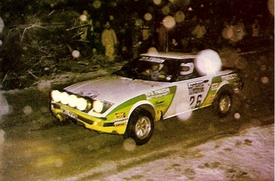 Rod Millen - Bryan Harris
30º Lombard RAC Rally 1981. Mazda RX-7 (UKL 970X). Clasificado 11º.

Del 22 al 24 de Noviembre, Chester, Cheshire, Inglaterra.
Superficie: asfalto - tierra.

El Rally tenia un total de 2720 km de los que 722 km divididos en 65 tramos eran especiales.

Se inscribieron 154 equipos, tomaron la salida 151, finalizaron 54.@
Palabras clave: Mazda;Gran_Bretaña;1981;RAC_Rally
