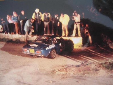 'Panic' - Felix Giallolacci
25º Tour de Corse - Rallye de France 1981. Renault-Alpine A110 1800. Clasificado 15º.

Del 30 de Abril al 2 de Mayo, Ajaccio.
Superficie: asfalto.

El Rally tenia un total de 1613 km de los que 1144 km divididos en 24 tramos eran especiales.

Se inscribieron 126 equipos, tomaron la salida 120, finalizaron 42.
Palabras clave: Renault;Alpine;A110;Corse;Corcega;1981