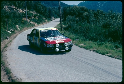 Claude Laurent - Jacques Marche
25º Tour de Corse - Rallye de France 1981. Peugeot 505 Diesel Turbo. Clasificado 20º.

Del 30 de Abril al 2 de Mayo, Ajaccio.
Superficie: asfalto.

El Rally tenia un total de 1613 km de los que 1144 km divididos en 24 tramos eran especiales.

Se inscribieron 126 equipos, tomaron la salida 120, finalizaron 42.
Palabras clave: Peugeot;Diesel;Turbo;Corse;Corcega;1981