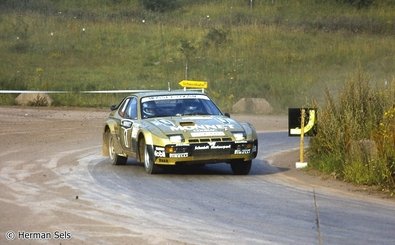 Walter Röhrl - Christian Geistdörfer
14º Int. AvD/STH Hunsrück Rallye 1981. Porsche 924 Carrera GTS (S EK 8747). Abandonó por accidente quedando 106º.

Del 31 de Julio al 1 de Agosto, en Idar Oberstein, Alemania.
Superficie: asfalto - tierra.

El Rally tenia un total de 1017.00 km de los que 566.88 km divididos en 28 tramos eran especiales.

Tomaron la salida 247 equipos, finalizaron 172.

© Herman Sels
@
Palabras clave: Walter_Röhrl;Porsche;Carrera;Hunsrück_Rallye;1981