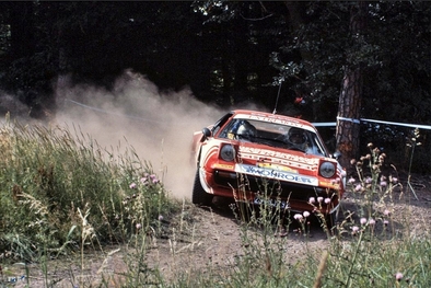 Jean-Claude Andruet - Denise Emmanuelli
14º Int. AvD/STH Hunsrück Rallye 1981. Ferrari 308 GTB (2948 JZ 92). Abandonó por accidente quedando 118º.

Del 31 de Julio al 1 de Agosto, en Idar Oberstein, Alemania.

Superficie: asfalto y grava con un total de 1017.00 km de los que 566.88 km divididos en 28 tramos eran especiales.

Tomaron la salida 247 equipos, finalizaron 172.@
Palabras clave: ;Ferrari;GTB;Hunsruck_Rallye;1981