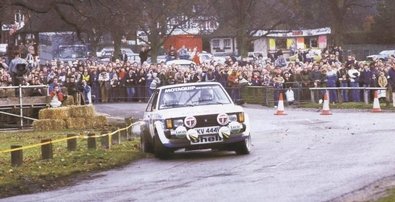 Henri Toivonen - Fred Gallagher
30º Lombard RAC Rally 1981. Talbot Sunbeam Lotus (KKV 444V). Abandonó por motor en SS19 Castle O'er de 11 Km.

Del 22 al 24 de Noviembre, Chester, Cheshire, Inglaterra.
Superficie: asfalto - tierra.

El Rally tenia un total de 2720.00 km de los que 722.00 km divididos en 65 tramos eran especiales.

Se inscribieron 154 equipos, tomaron la salida 151, finalizaron 54.@
Palabras clave: Henri_Toivonen;Talbot;Lotus;Sunbeam;Inglaterra;RAC_Rally;1981;Gran_Bretaña