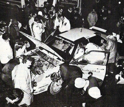 Asistencia en el 15º Rallye de Portugal - Vinho do Porto 1981
En el Audi Quattro (IN-NR 87) de Hannu Mikkola - Arne Hertz. Abandonó por motor en SS25 Senhora da Graca de 40 Km.

Del 4 al 7 de Marzo, Estoril, Cascais, Lisboa, Portugal.
Superficie: asfalto - tierra.

El Rally tenia un total de 2571.00 km de los que 678.00 km divididos en 46 tramos eran especiales.

Se inscribieron 110 equipos, tomaron la salida 95, finalizaron 24.@
Palabras clave: ;Portugal;Audi;Quattro;1981;Asistencias