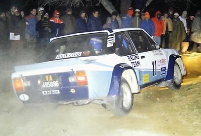 Andrea Zanussi - Luigi Pirollo
29º Rally Costa Brava 1981. Fiat 131 Abarth (VA 495696).
Abandonó al quedarse atascado en la nieve en SS El Subirà, perjudicando mucho, muchísimo, a Juan Carlos Herrero - Manuel Mínguez con Talbot Sunbeam Lotus (VOI 56) que finalizaron la prueba en 8ª posición.

Del 20 al 22 de Febrero, Lloret de Mar, Girona, Catalunya, España.
Superficie: asfalto - tierra.

Tomaron la salida 76 equipos, finalizaron 15.@
Palabras clave: Andrea_Zanussi;Fiat;Abarth;Costa_Brava;1981;España;Spain