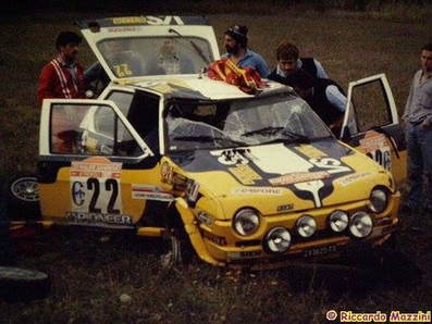 Carlo Capone - Luigi Pirollo
23º Rallye Sanremo 1981. Fiat Ritmo 75. Abandonó por accidente en SS6 Fiat Ricambi de 14.35 km.

Del 5 al 10 de Octubre, Sanremo, Imperia, Liguria, Italia.
Superficie: asfalto - tierra.

El Rally tenia un total de 2792.00 km de los que 751.06 km divididos en 61 tramos eran especiales, (2 de ellas fueron canceladas SS51 Upega de 12.35 km y SS56 San Romolo de 34.95 km).

Tomaron la salida 63 equipos, finalizaron 27.

Foto de Ricardo Mazzini
@
Palabras clave: Carlo_Capone;Fiat;Ritmo;Sanremo;1981