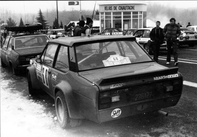 Bertram Leist - Hoffmann
49º Rallye Automobile de Monte-Carlo 1981. Fiat 131 Abarth (BZ 26127). Abandonó.

Del 24 al 30 de Enero, Monte-Carlo.
Superficie: asfalto - nieve.

El Rally tenia un total de 3930.00 km de los que 750.00 km divididos en 32 tramos eran especiales.

Se inscribieron 274 equipos, tomaron la salida 263, finalizaron 133.@
Palabras clave: Fiat;Abarth;Montecarlo;1981