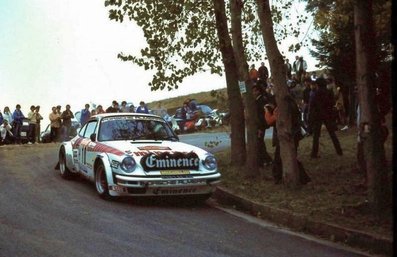 Jean-Luc Therier - Michel Vial
23º Rallye Sanremo 1981. Porsche 911 SC. Abandonó por la suspensión trasera del coche en SS5 Fiamma de 10.40 km.

Del 5 al 10 de Octubre, Sanremo, Italia.
Superficie: asfalto - tierra.

El Rally tenia un total de 2847.00 km de los que 751.06 km divididos en 61 tramos eran especiales, (2 de ellas fueron canceladas SS51 Upega de 12.35 km y SS56 San Romolo de 34.95 km).

Tomaron la salida 63 equipos, finalizaron 27.

Foto de Alberto Anam
@
Palabras clave: Jean-Luc_Therier;Porsche;Sanremo;1981