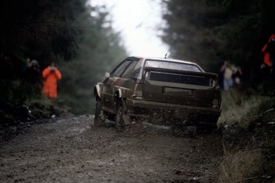 Hannu Mikkola - Arne Hertz
31º Lombard RAC Rally 1982. Audi Quattro (IN-NV 84). Clasificado 1º.

Del 21 al 25 de Noviembre, York, Inglaterra.
Superficie: asfalto - tierra.

El Rally tenia un total de 2970.00 km de los que 711.73 km divididos en 69 tramos eran especiales, (una de ellas fue cancelada SS46 Yair de 8.53 Km).

Se inscribieron 161 equipos, tomaron la salida 146, finalizaron 63.

© McKlein Photography
@@
Palabras clave: Hannu_Olavi_Mikkola;Audi;Quattro;Gran_Bretaña;1982;RAC_Rally;Inglaterra