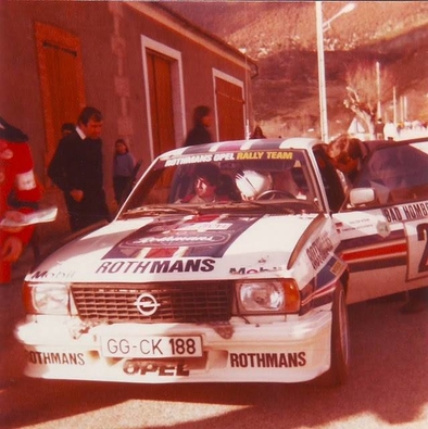 Walter Röhrl - Christian Geistdörfer
50º Rallye Automobile de Monte-Carlo 1982. Opel Ascona 400 (GG-CK 188). Clasificado 1º.

Del 16 al 22 de Enero, Monte Carlo.
Superficie: asfalto - nieve.

El Rally tenia un total de 4082.71 km de los que 747.81 km divididos en 32 tramos eran especiales, (2 de ellas fueron canceladas SS7 Trigance - Chateauvieux 1 de 28,53 Km y SS15 St Jean en Royans - La Chapelle en Vercors de 38,67 Km).

Se inscribieron 306 equipos, tomaron la salida 299, finalizaron 140.@
Palabras clave: Walter_Röhrl;Opel;Ascona;Montecarlo;1982