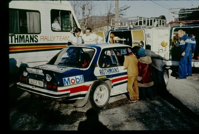 Asistencia en el 50º Rallye Automobile de Monte-Carlo 1982 del Equipo Rothmans Opel Rally Team

En el Opel Ascona 400 (GG-CK 188) de Walter Röhrl - Christian Geistdörfer, Clasificado 1º.

Del 16 al 22 de Enero, Monte Carlo.
Superficie: asfalto - nieve.

El Rally tenia un total de 4082.71 km de los que 747.81 km divididos en 32 tramos eran especiales, (2 de ellas fueron canceladas SS7 Trigance - Chateauvieux 1 de 28,53 Km y SS15 St Jean en Royans - La Chapelle en Vercors de 38,67 Km).

Se inscribieron 306 equipos, tomaron la salida 299, finalizaron 140.@
Palabras clave: Walter_Röhrl;Opel;Ascona;Montecarlo;1982;Asistencias
