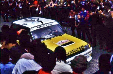 Jean Ragnotti - Jean-Marc Andrié
26º Tour de Corse - Rallye de France 1982. Renault 5 Turbo (50 VP 91). Clasificado 1º.

Del 6 al 8 de Mayo, Ajaccio, Córcega, Francia.
Superficie: asfalto.

El Rally tenia un total de 1616.70 km de los que 1176.10 km divididos en 27 tramos eran especiales.

Se inscribieron 181 equipos, tomaron la salida 177, finalizaron 47.@
Palabras clave: ;Renault;Turbo;Corcega;1982;Corse