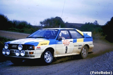 Stig Blomqvist - Björn Cederberg
24º Rally de Sanremo 1982. Audi Quattro. Clasificado 1º.
24º Rally de Sanremo 1982. Audi Quattro (IN-NK 54). Clasificado 1º.

Del 3 al 9 de Octubre, Sanremo, Imperia, Liguria, Italia.
Superficie: asfalto - tierra.
El Rally tenia un total de 2663 km de los que 735.44 km divididos en 56 tramos eran especiales.
Tomaron la salida 90 equipos, finalizaron 27.

© Alberto Anam.@
Palabras clave: Stig_Blomqvist;Audi;Quattro;Grupo_B;Sanremo;1982