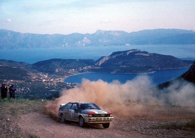 Michèle Mouton - Fabrizia Pons
29º Rothmans Acropolis Rally 1982. Audi Quattro (IN-NU 40). Clasificada 1ª.

Del 31 de Mayo al 3 de Junio, Atenas, Grecia.
Superficie: tierra.

El Rally tení­a un total de 2603.00 km de los que 1004.58 km divididos en 57 tramos eran especiales (dos de ellos fueron cancelados SS10 Moschokaria 1 de 10.00 km y SS38 Killini de 27 Km).

Tomaron la salida 136 equipos, finalizaron 32.@
Palabras clave: Michele_Mouton;Audi;Quattro;Acropolis;Grecia;grupo_B;1982